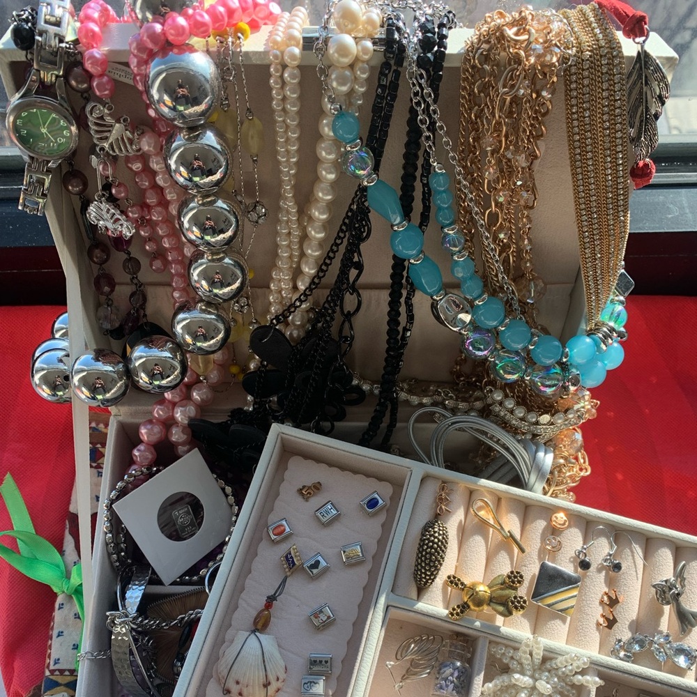 Vintage Jewelry LOT Silver Gold Sterling 925 Treasure Chest Antique Cost…